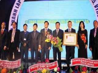 Chủ tịch Nguyễn Phú Bình gửi thư mừng Hội người Việt Nam tại Sec